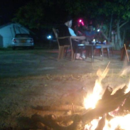 Attale Resort Tissamaharama Esterno foto